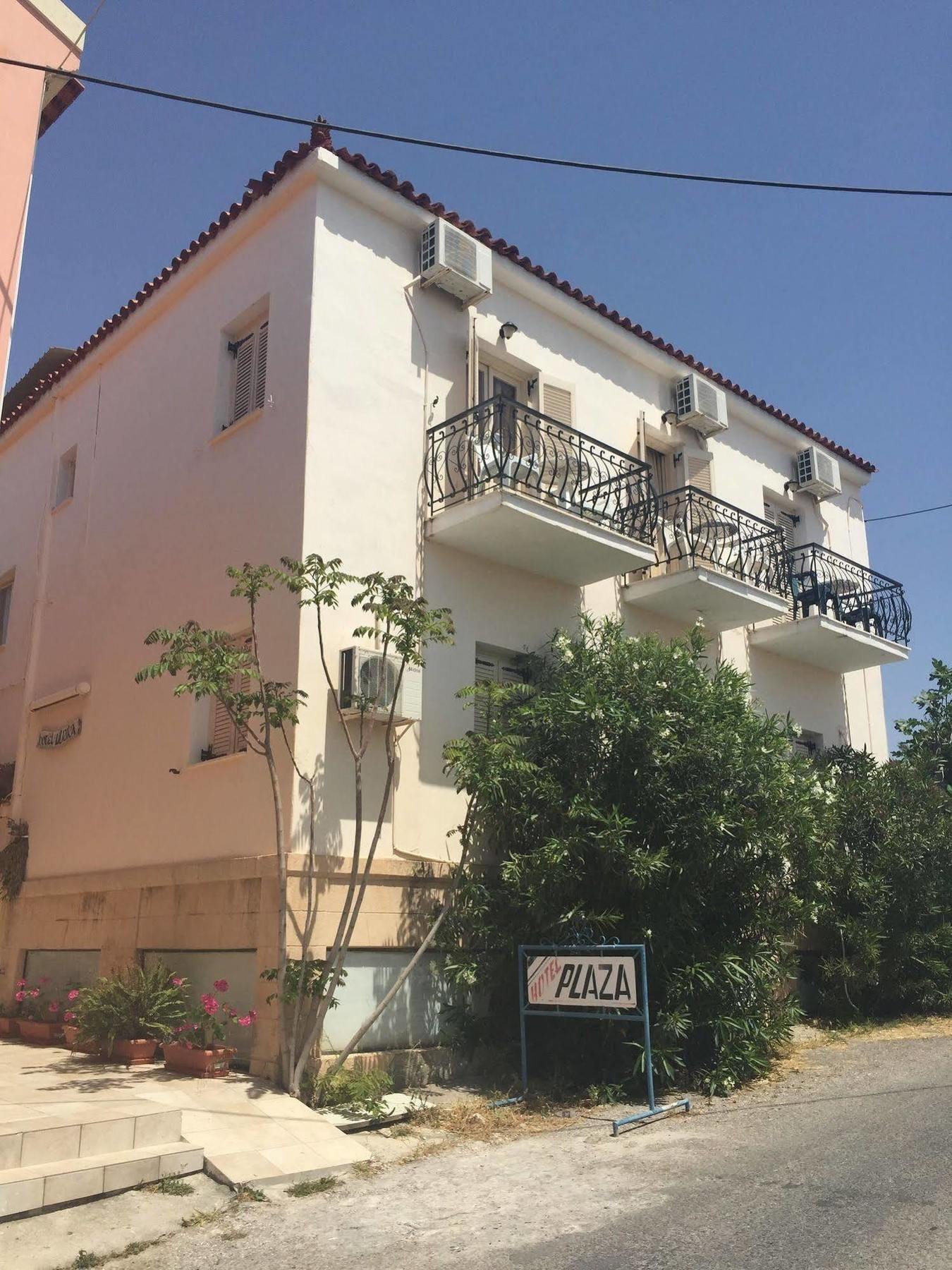 Ulrika Hotel Aegina Exterior photo